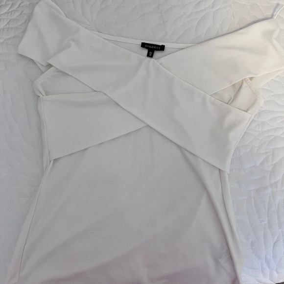 Dynamite Off Shoulder Top - Picture 1 of 3
